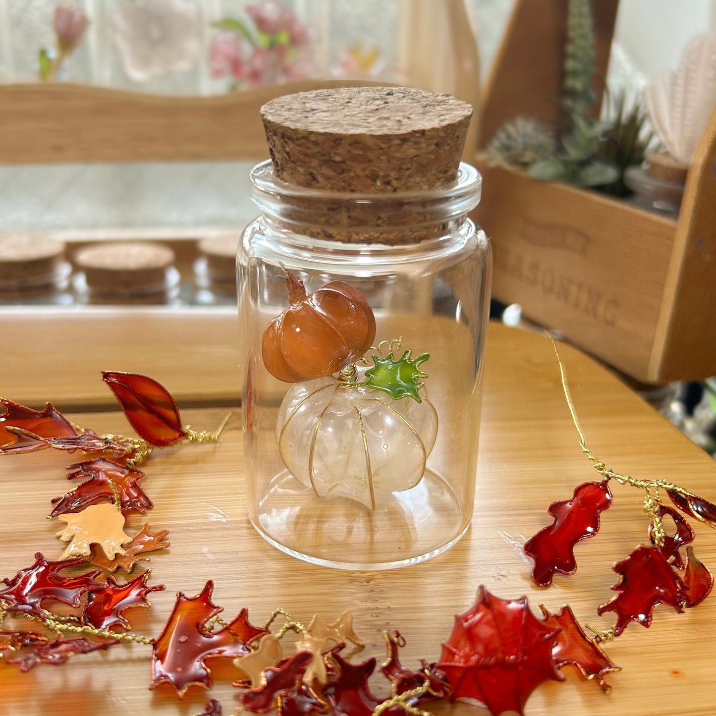 Build your own autumn pumpkin jar!