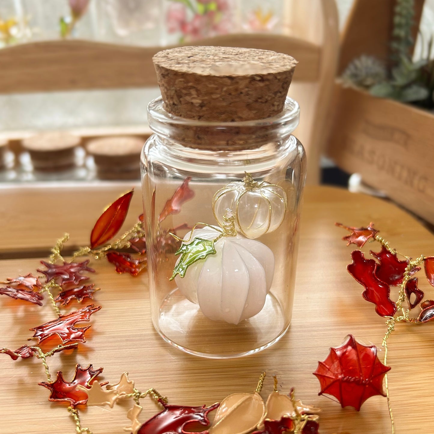 Build your own autumn pumpkin jar!