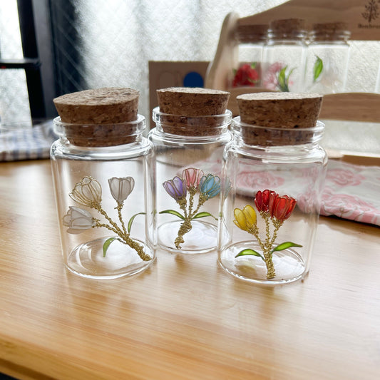 Lailo’s tulip in a jar