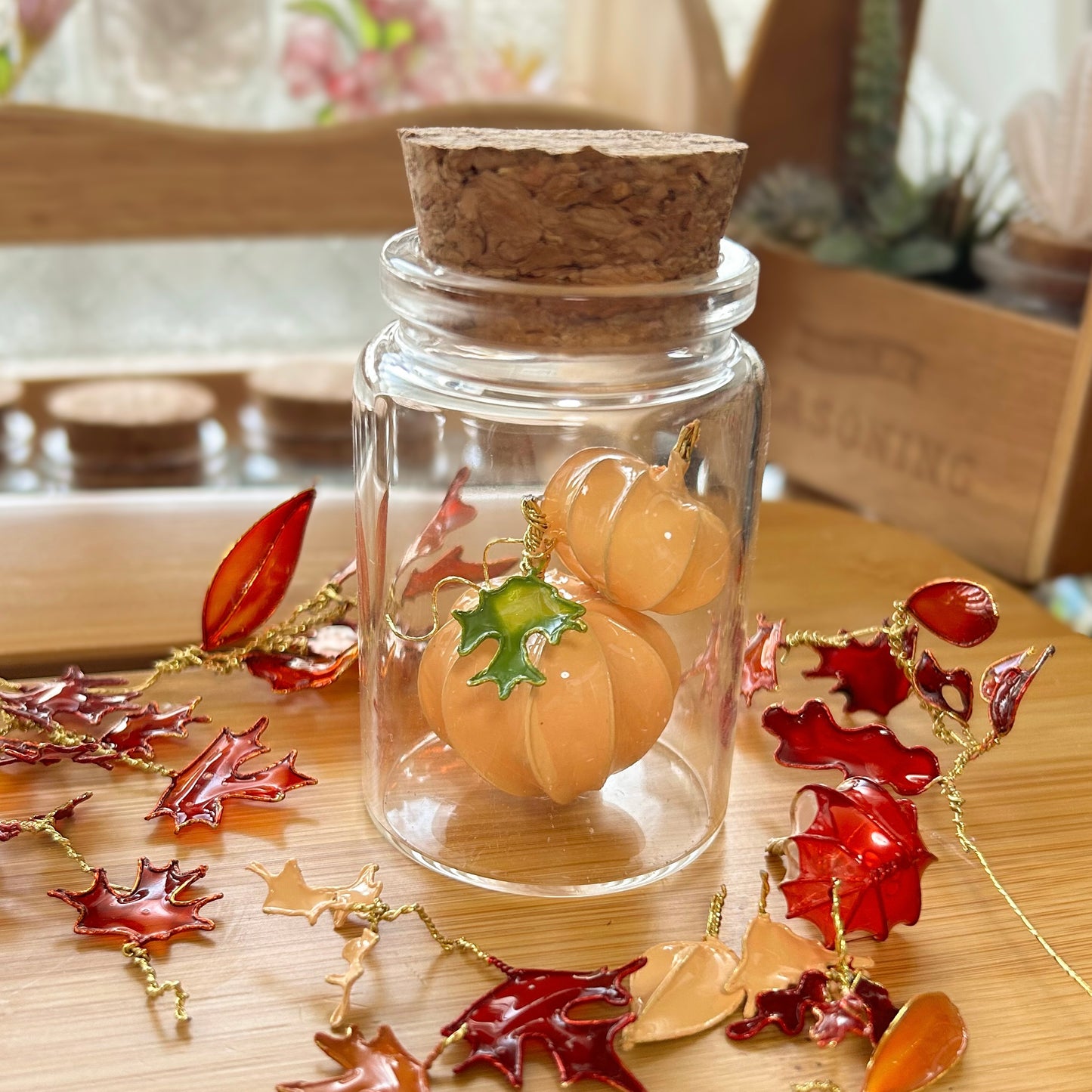 Build your own autumn pumpkin jar!